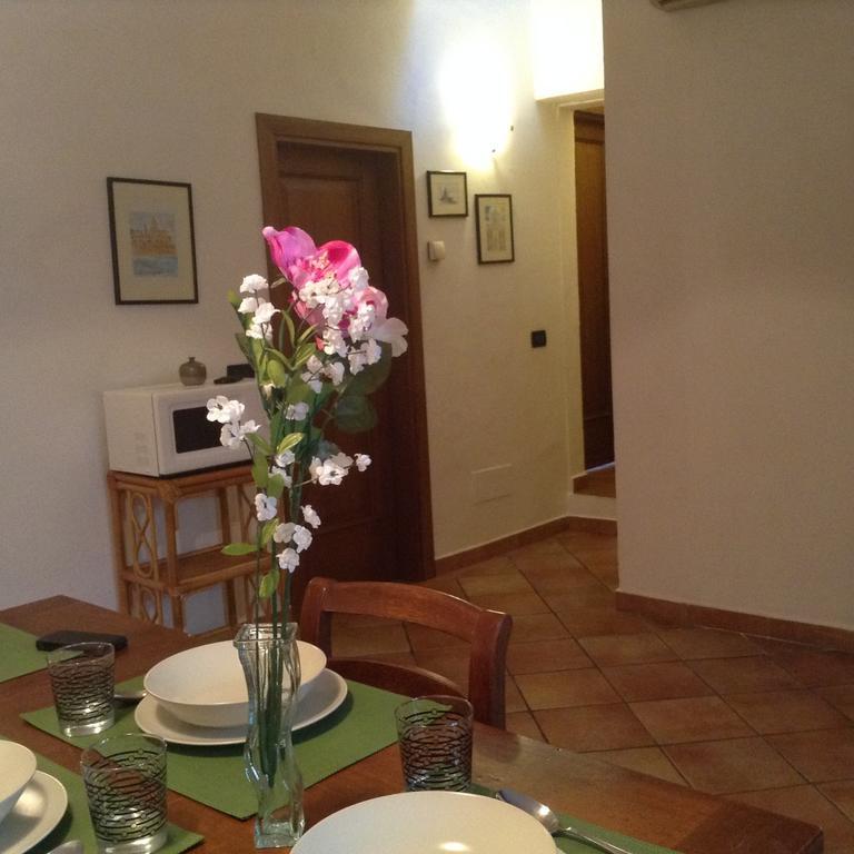Vellutini Number One Apartment Florence Room photo